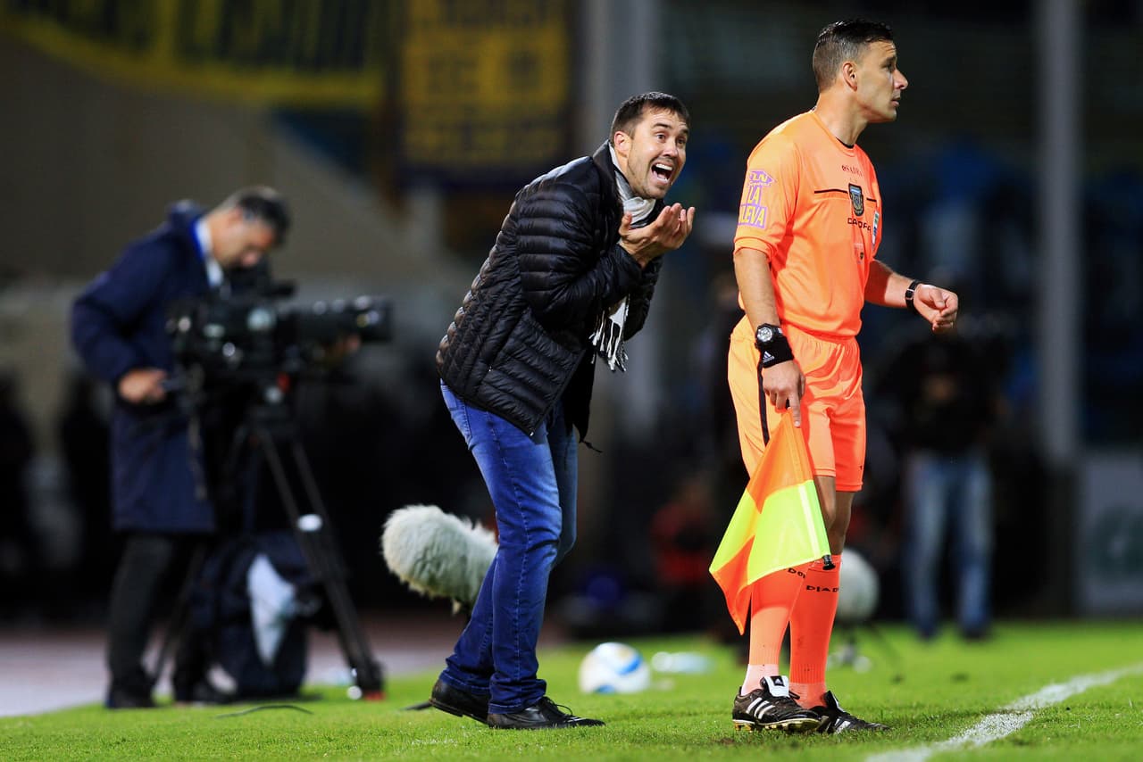 En diciembre de 2014 fue nombrado como DT de Rosario Central: ¿Cuál habría de ser su estilo futbolístico con los maestros que tuvo?