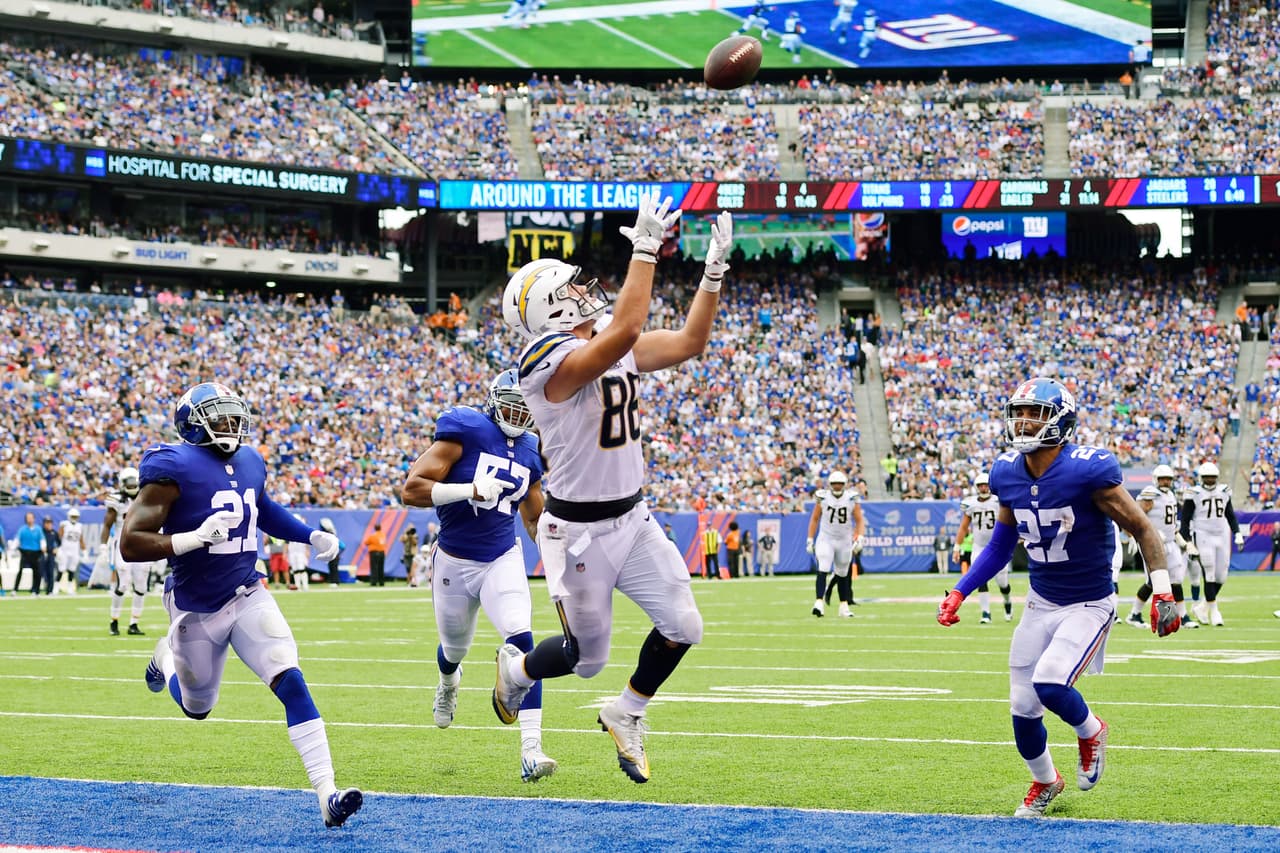 Este partido enfrentó a dos de los equipos que no habían conseguido victoria alguna durante la campaña. Ahora los Gigantes tienen un récord de 0 victorias por 5 derrotas.