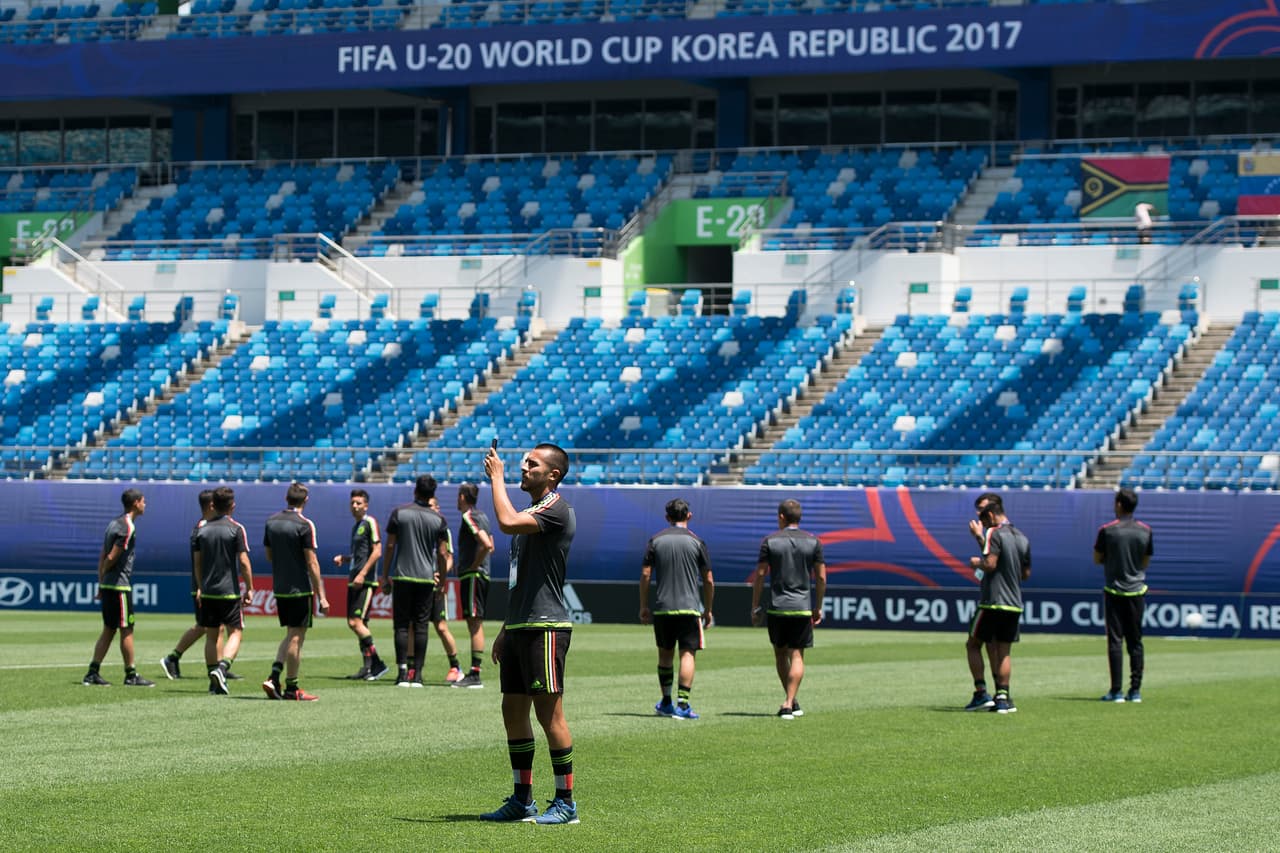 México tendrá que obtener un muy buen resultado en su debut contra Vanuatu, que en el papel parece el rival más débil del grupo.