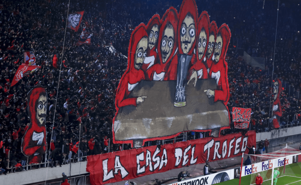 Los helénicos necesitaban ganar por dos goles de diferencia a los italianos para seguir vivos en el certamen.