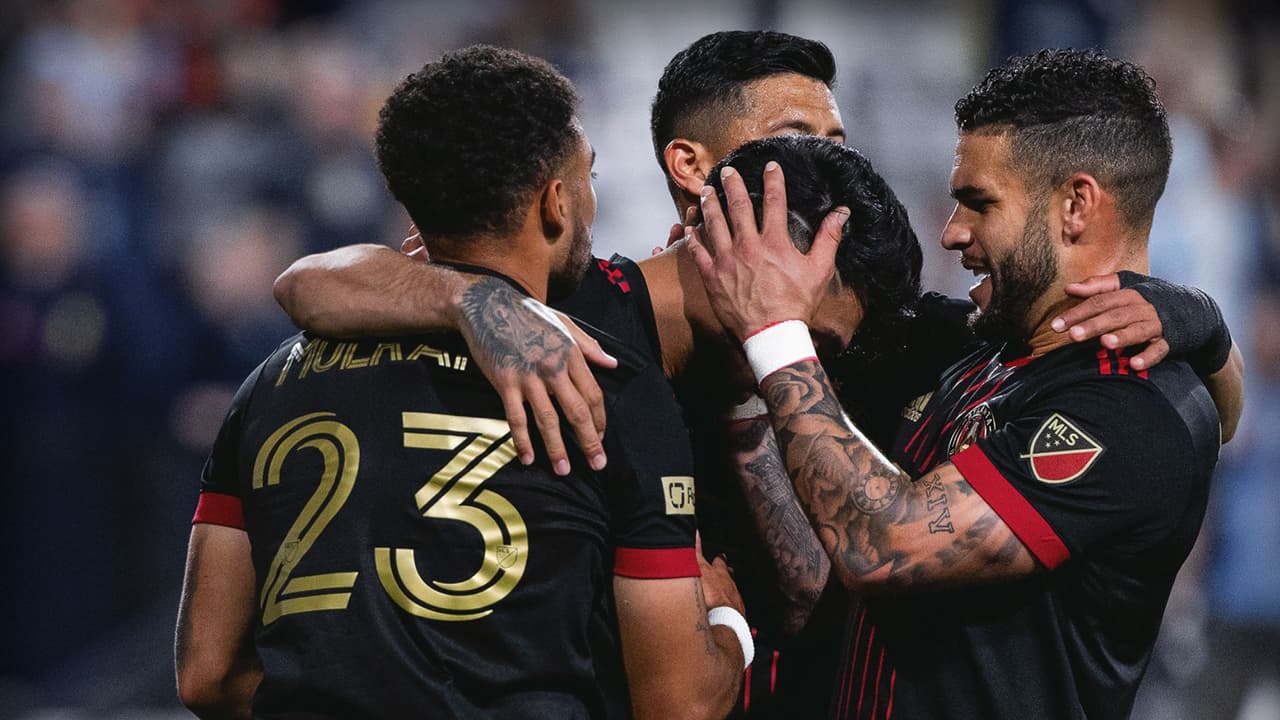 Ronaldo Cisneros participa en goleada del Atlanta United en Copa