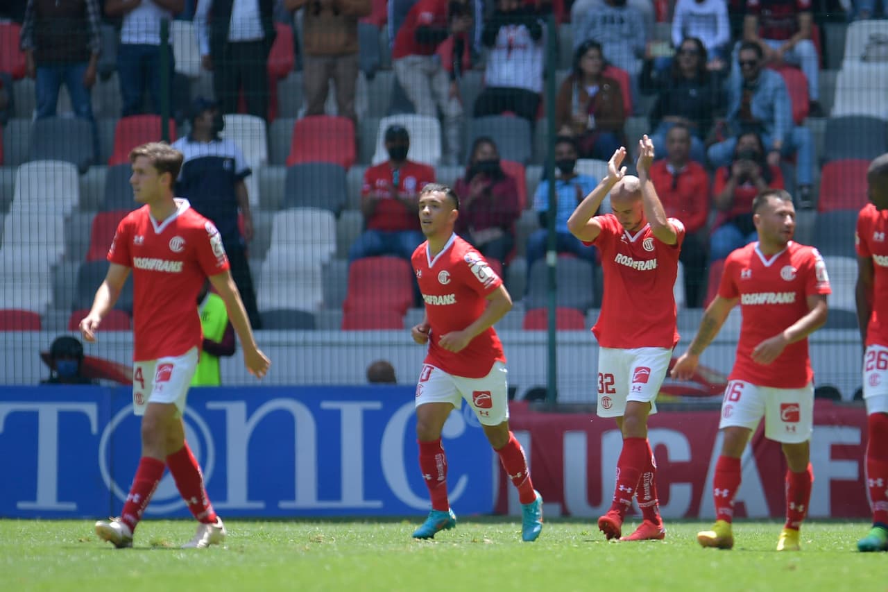 Toluca vino de atrás para vencer a los Xolos con goles de Carlos González, Jean Meneses y Camilo Sanvezzo.