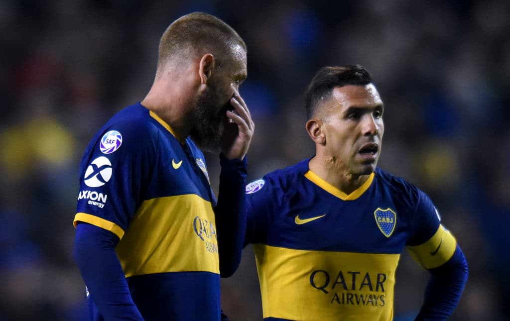 Carlos Tévez siempre estuvo a su lado para encaminarlo por el club.