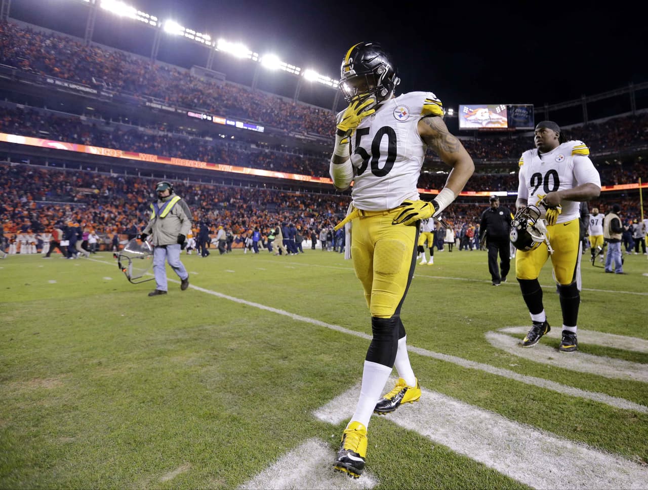 Por su parte, Pittsburgh ha perdido cuatro de sus últimos cinco partidos de playoff y no llega al Juego por el Campeonato de la AFC desde la campaña del 2010, con ello son cinco temporadas en las que los Steelers no llegan a la antesala de Super Bowl, cuestión que no ocurría desde la ausencia por nueve años (1985 a 1993) en las últimas siete temporadas de Chuck Noll y las primeras dos de Bill Cowher.