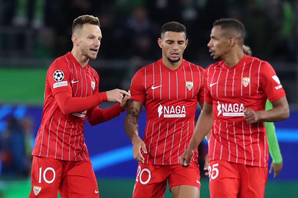 Gracias a un penal anotado de Ivan Rakitic, Sevilla evita la derrota y empatan 1-1 en su visita al Wolfsburg.