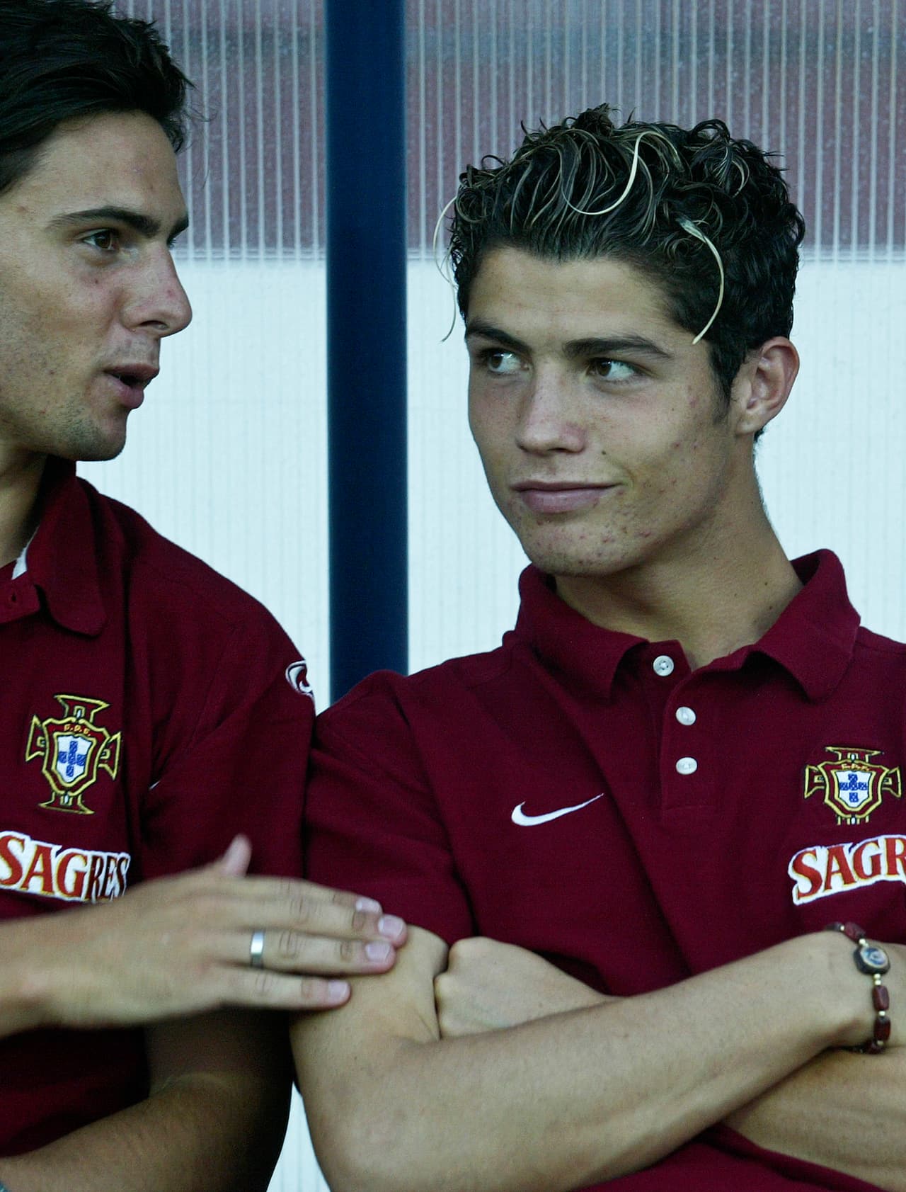 Cristiano Ronaldo tuvo sus primeras convocatorias a sus 18 años en 2003, cuando compartió con Helder Postiga, entre otros cracks como Figo y Deco que lo acogieron.