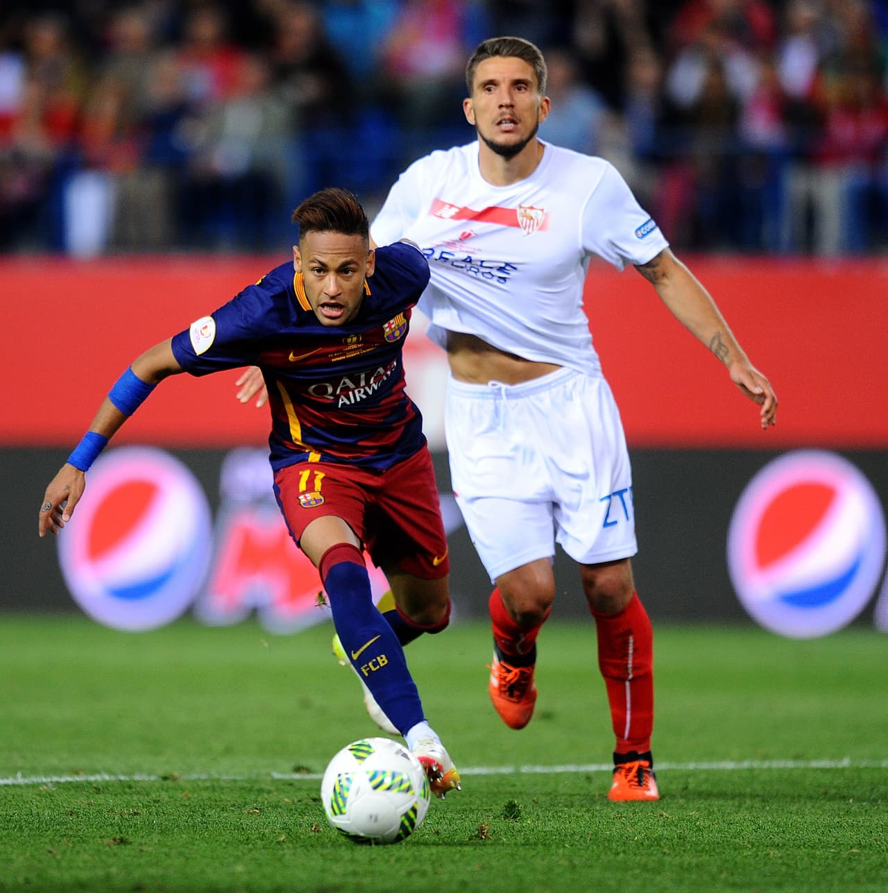 A final de esa temporada el Barcelona y el Sevilla se enfrentaron nuevamente, pero esta vez por la final de la Copa del Rey en el Vicente Calderón.