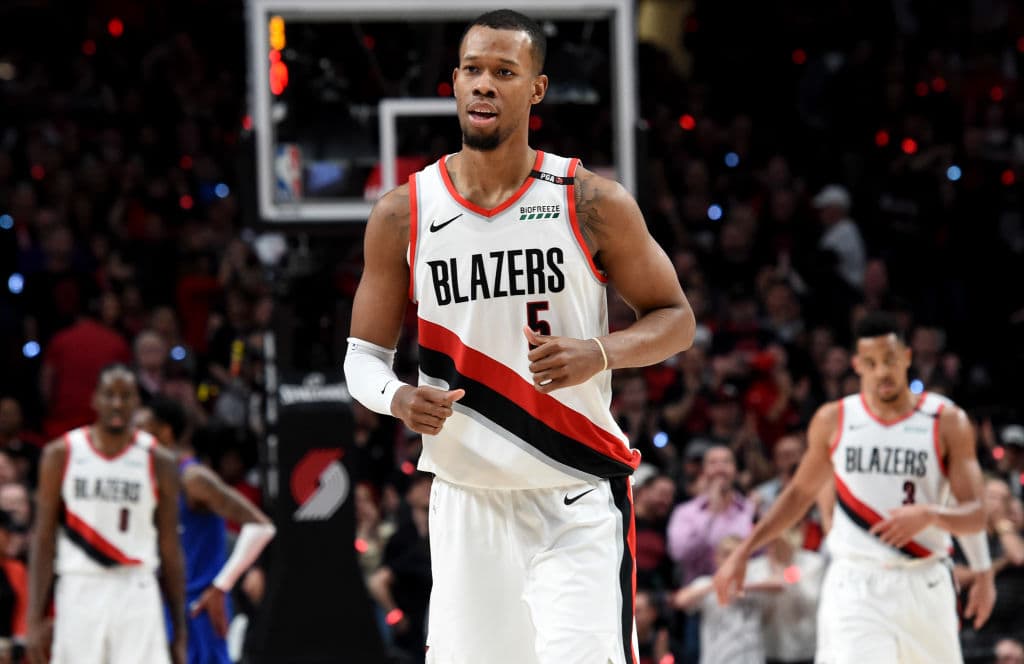 <b>7) Rodney Hood</b>. El héroe del famoso Juego 3 ante los Denver Nuggets que se fue a cuádruple tiempo extra. Un jugador de momentos y rachas que será importante en la serie. Casi promediando 10 puntos (9.9) por partido en esta Postemporada y poco más de 22 minutos.
