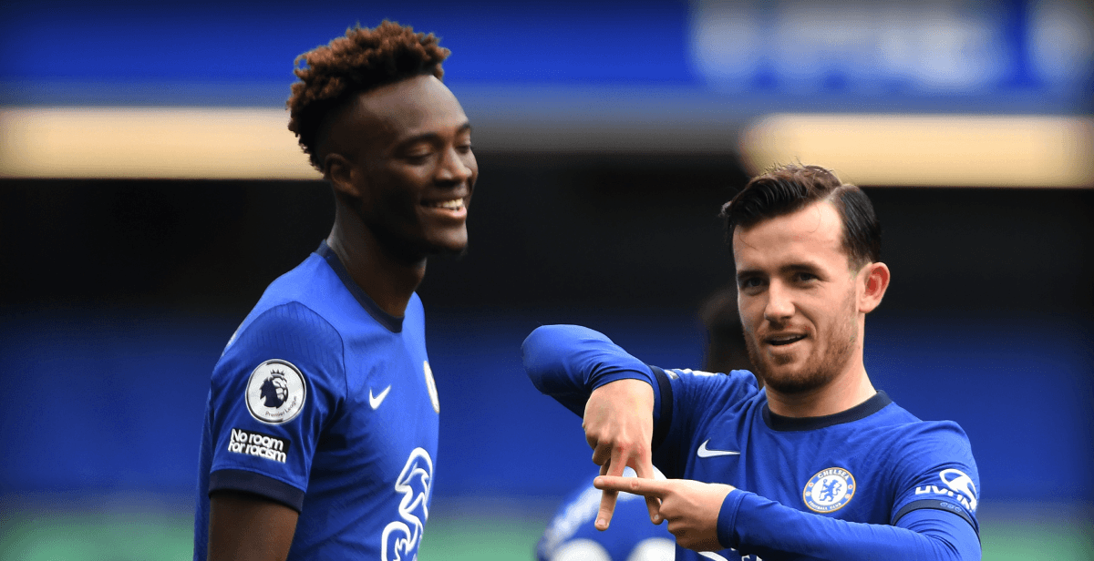 Tres seleccionados de Inglaterra se saltan ley anti COVID-19