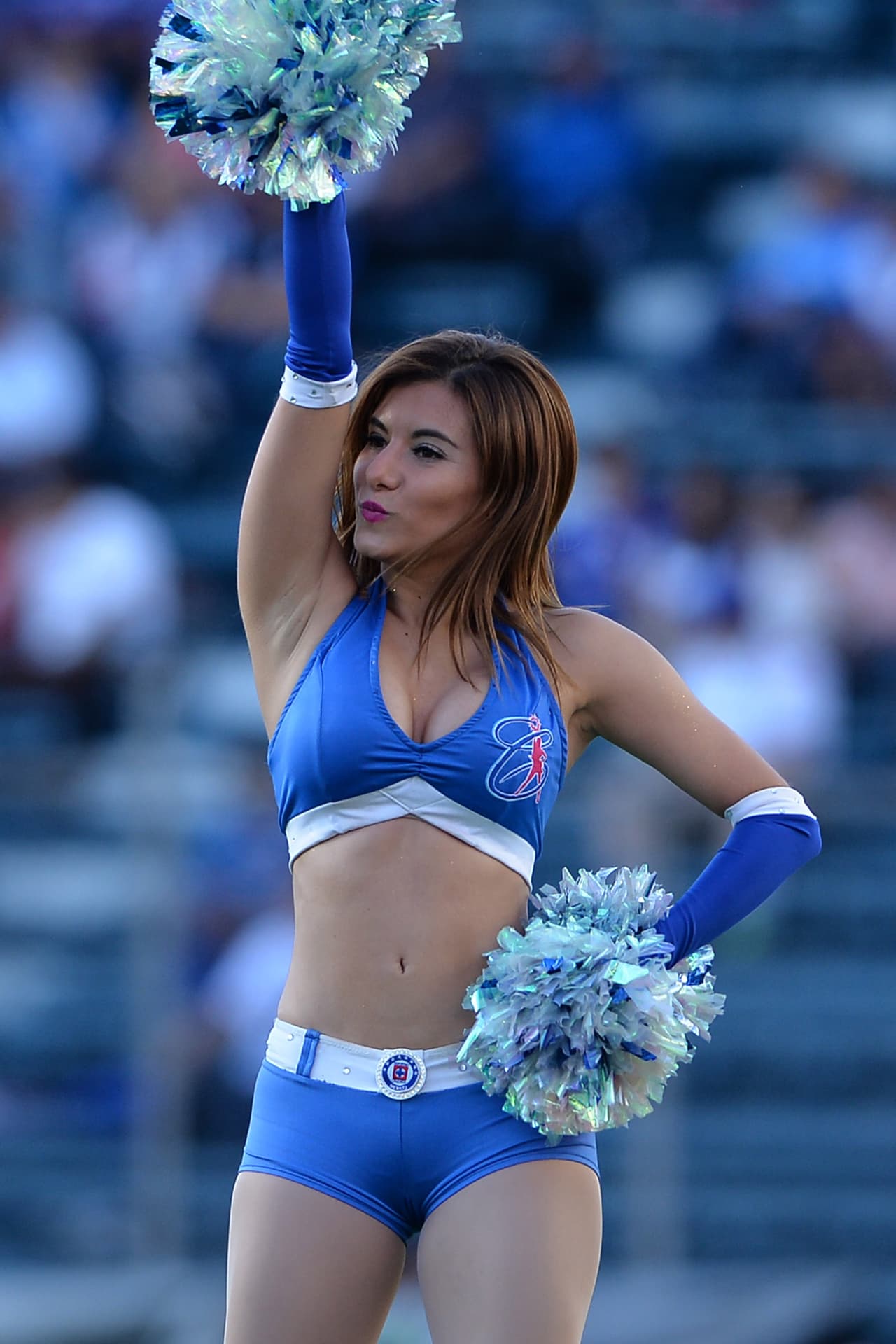 La belleza de las porristas en la fecha 12