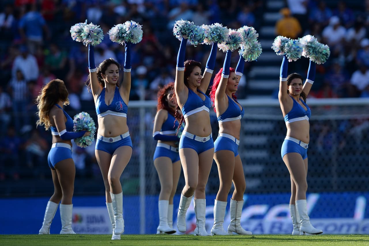 La belleza de las porristas en la fecha 12