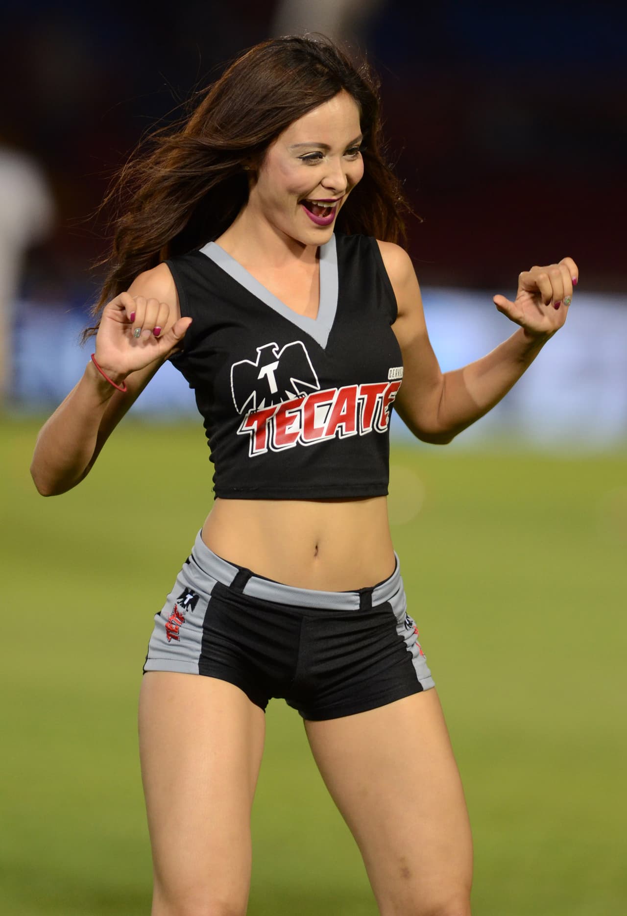 La belleza de las porristas en la fecha 12