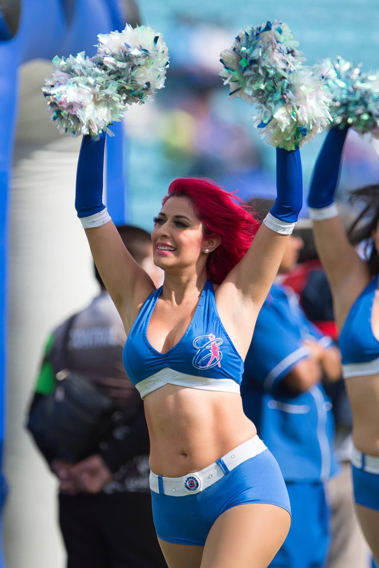 La belleza de las porristas en la fecha 12