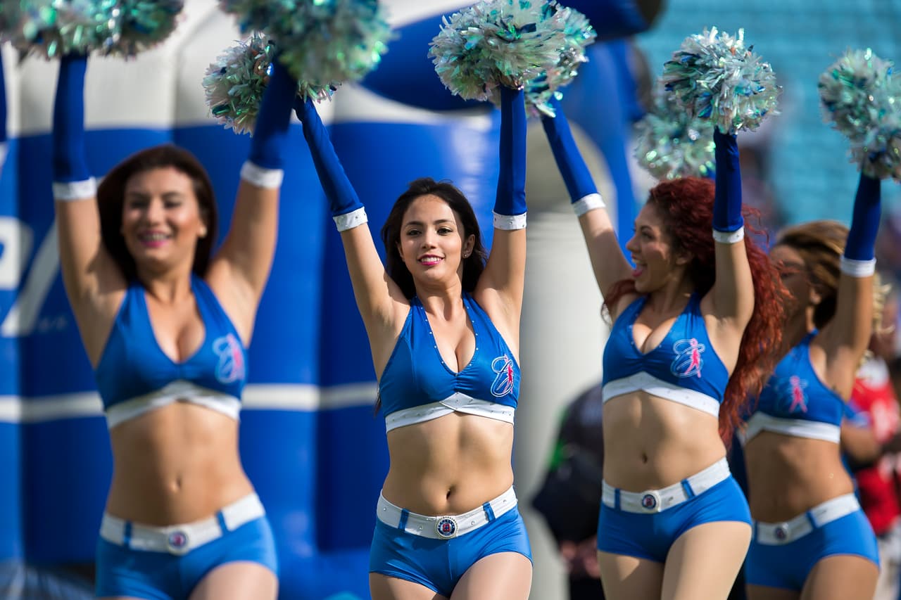 La belleza de las porristas en la fecha 12