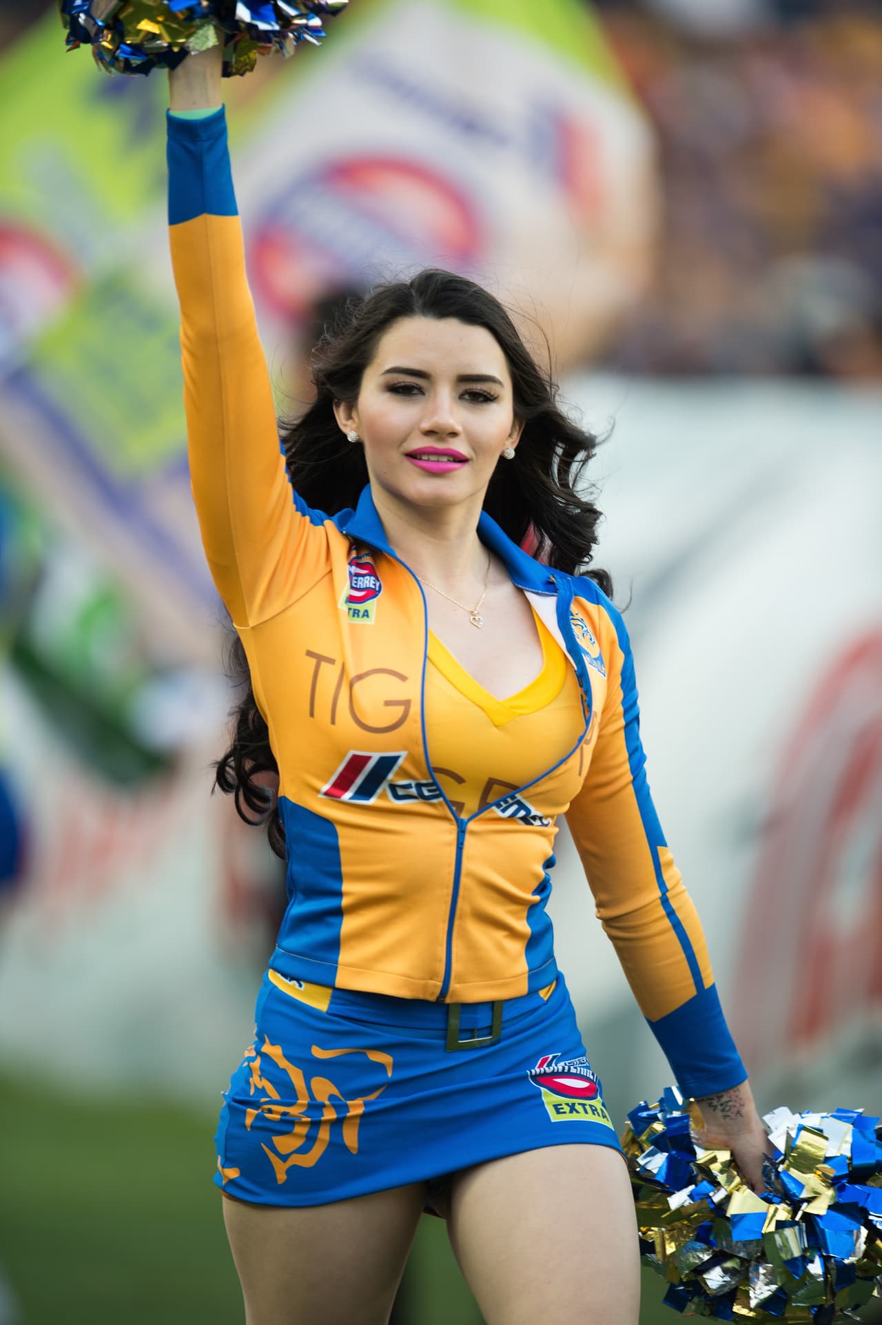 La belleza de las porristas en la fecha 12