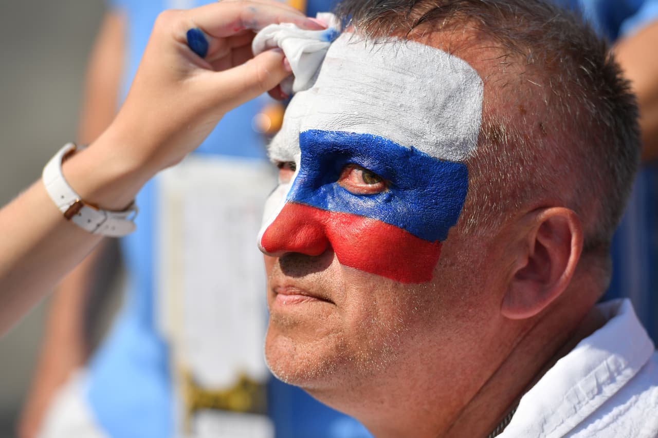 Rusos y uruguayos vivieron con gran emoción la previa y el partido del grupo A entre sus países en el Samara Arena. Aunque los locales fueron más en número, los sudamericanos no se quedaron atrás.