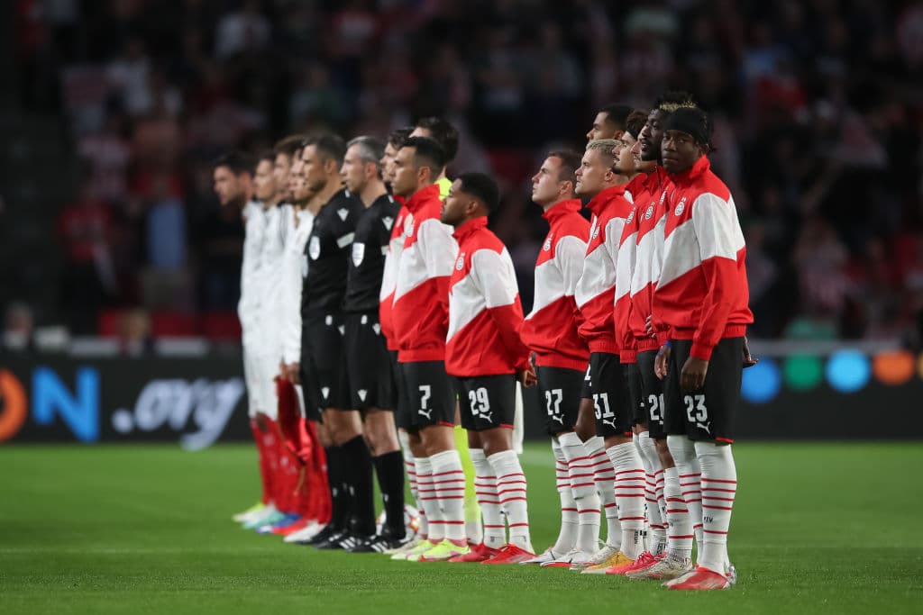 El partido entre Benfica y PSV Eindhoven termina con empate 0-0, sin embargo, los de portugal consiguen el pase a la UEFA Champions League por la diferencia de 2 goles a 1 durante el partido de ida. Los de Jorge de Jesús consiguen su boleto a la fase de grupos.