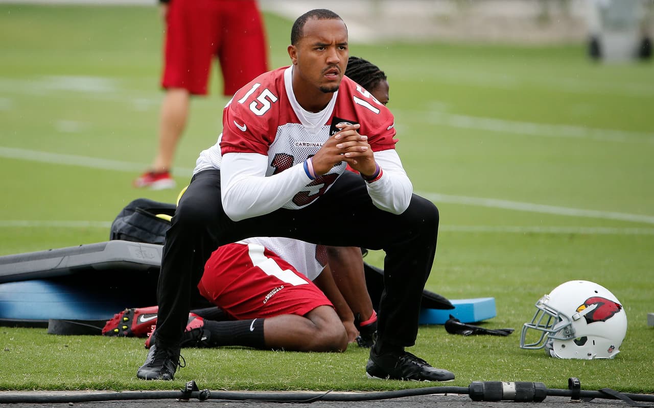 Michael Floyd tuvo cirugía para reparar tres dedos dislocados de la mano izquierda