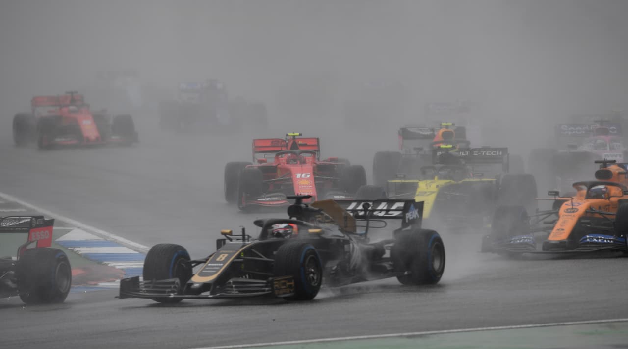 ‘Checo’ abandona, Mercedes sin podio y Verstappen gana en Alemania