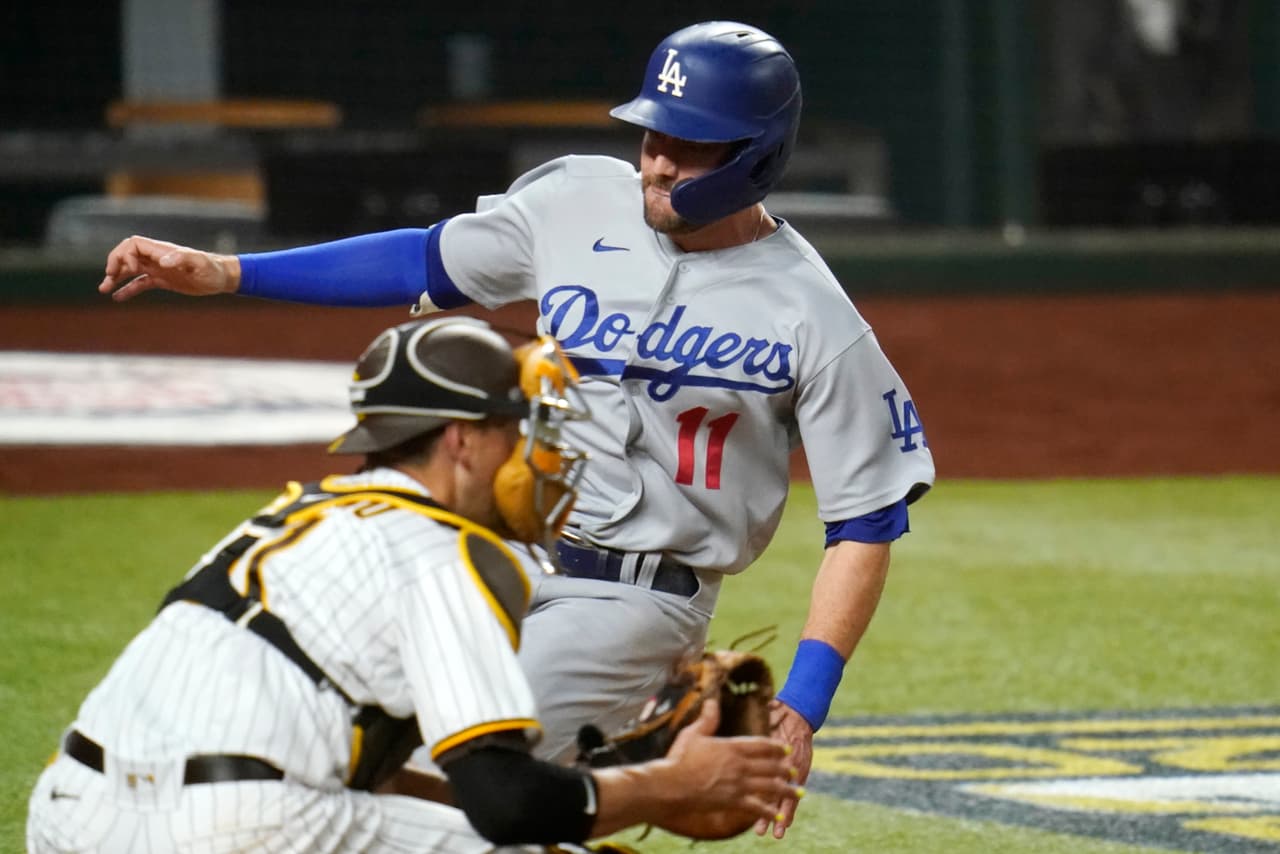 Los Dodgers no le dan oportunidad a los Padres y vencen el juego tres 3-12.