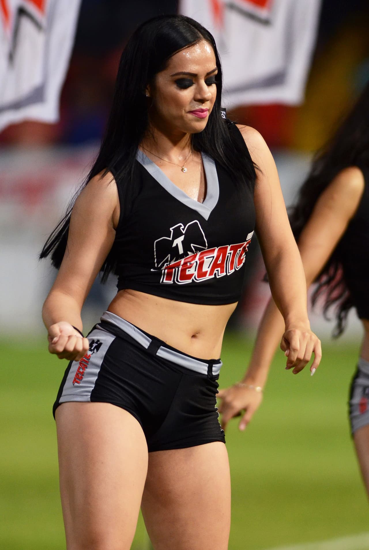 La belleza de las porristas en la fecha 2