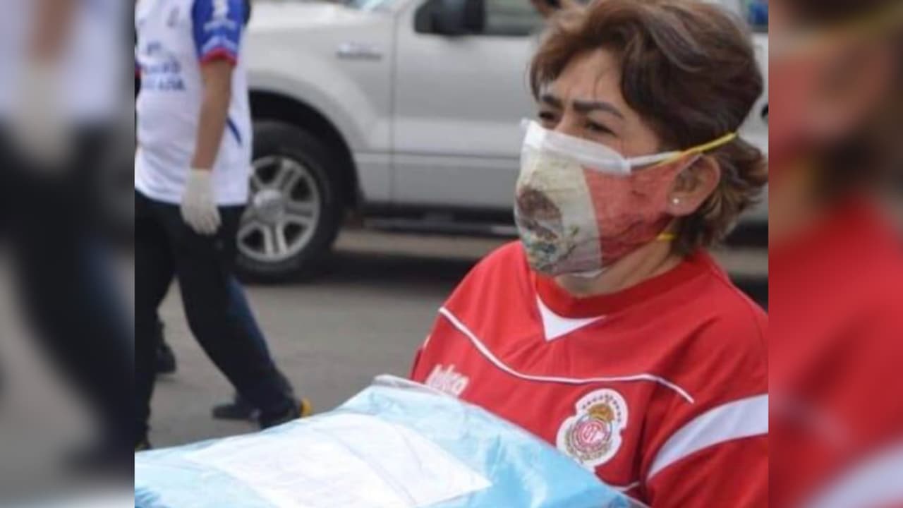 La Perra Brava se une a la lucha y realiza donativo a hospital de Toluca