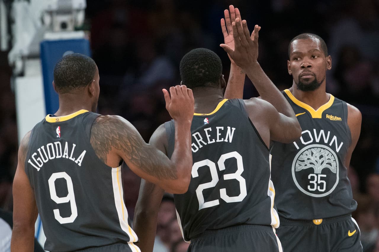 Durant destaca en el cuarto parcial para dar triunfo a los Warriors sobre los Knicks