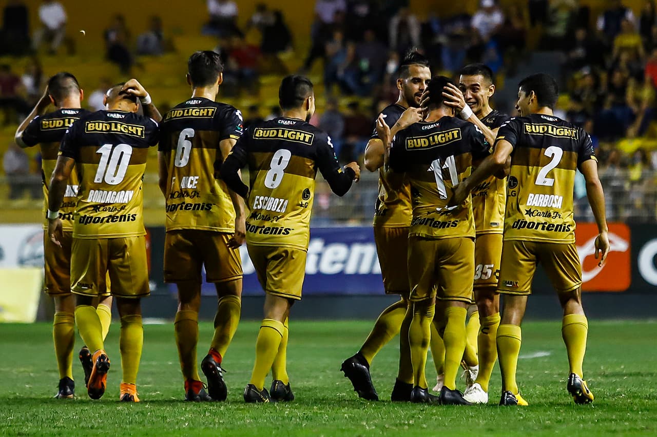 Dorados selló su segundo triunfo de la campaña con goleada de 4-0 sobre Alebrijes de Oaxaca y se mantiene con posibilidades de pelear por un lugar en Liguilla del Ascenso MX.