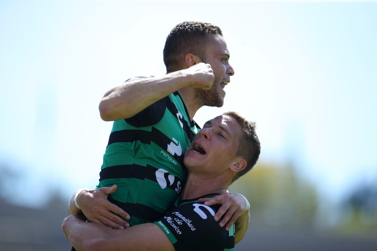 Santos se fue al descanso con la confianza de tener el 0-1 a su favor y así planteó el segundo tiempo.