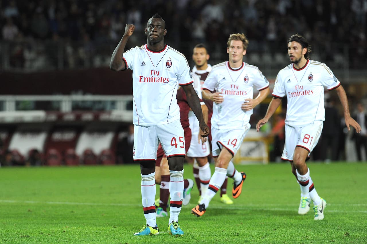 Balotelli tuvo una segunda etapa con Milán en la temporada 2015-2016 y su estilo se mantuvo, ya más frío de nuevo.