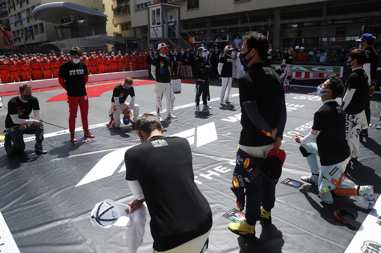 Termina el Gran Premio de Monaco de la Formula 1, Max Verstappen de Red Bull se llevó la primera posición, seguido del piloto español Carlos Sainz de Ferrari. La tercera posición estuvo muy peleada entre el mexicano Sergio Pérez y Lando Norris, sin embargo, el inglés representante de McLaren superó a Checo.