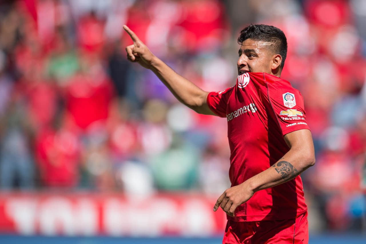 Alexis Vega abrió el marcador al minuto 23 con un golazo de tijera. Tras una gran jugada colectiva, Vega sacó el recurso para adelantar a los Diablos en el marcador.