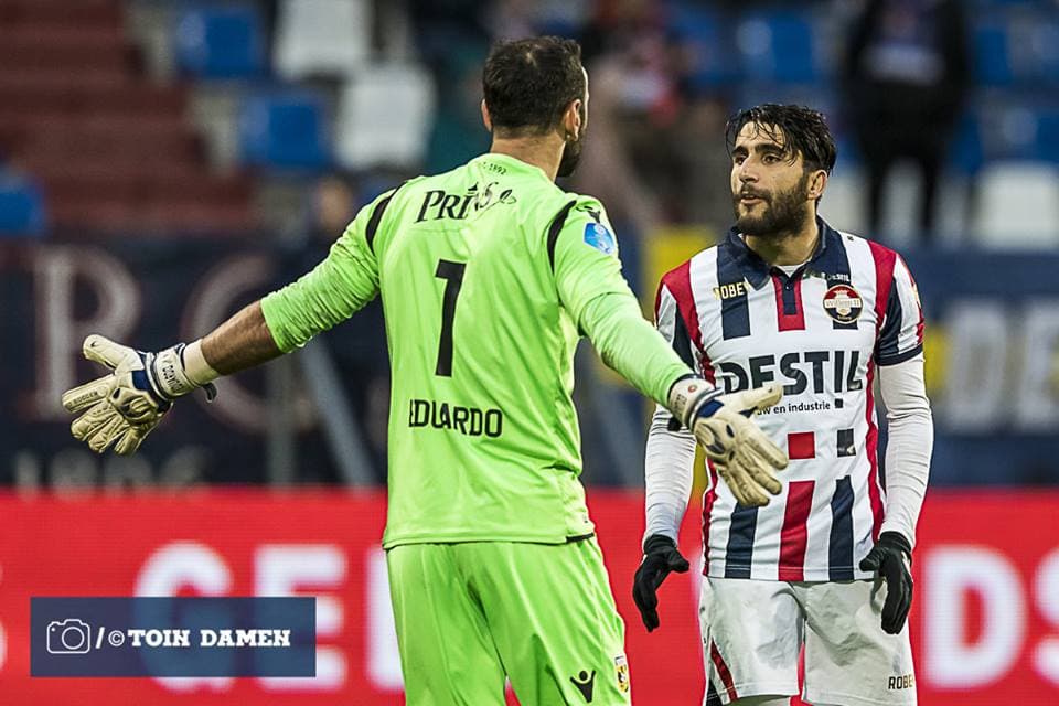 Mediocampista: Aras Özbiliz (Willem II)