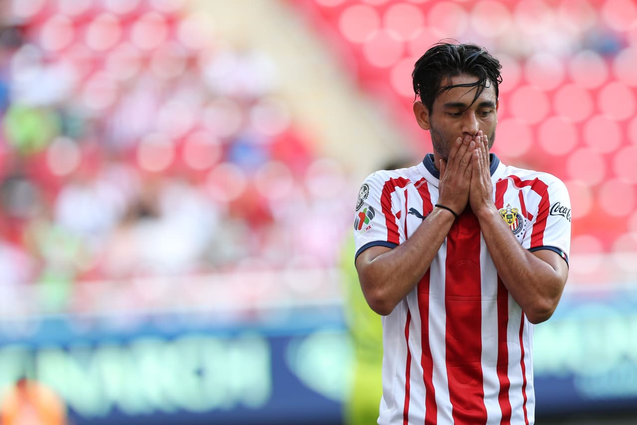 Ricardo Cadena le baja el pulgar a Walter Gael Sandoval