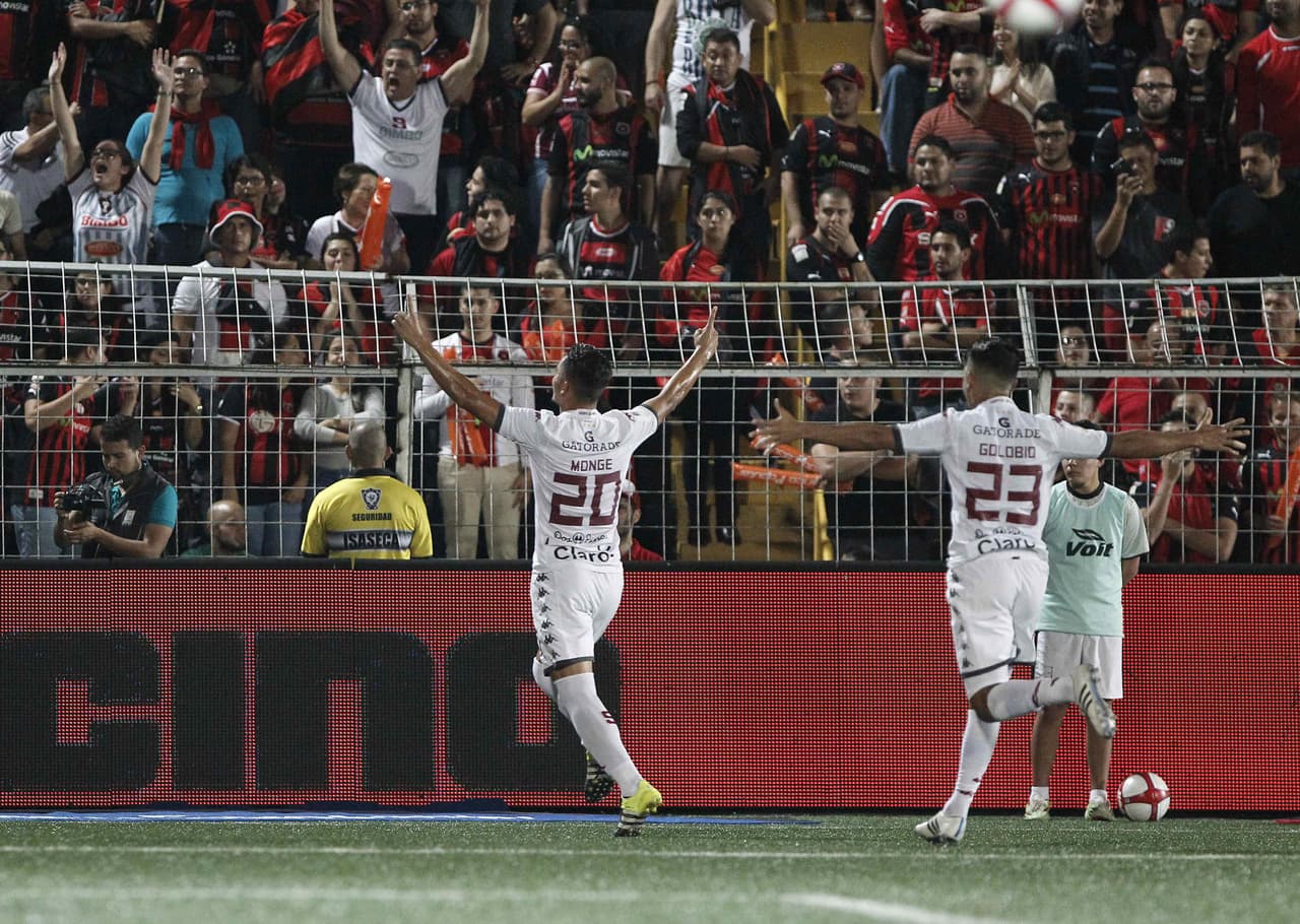 Alajuelense 1-2 Saprissa: Saprissa es campeón del Torneo de Invierno en Costa Rica