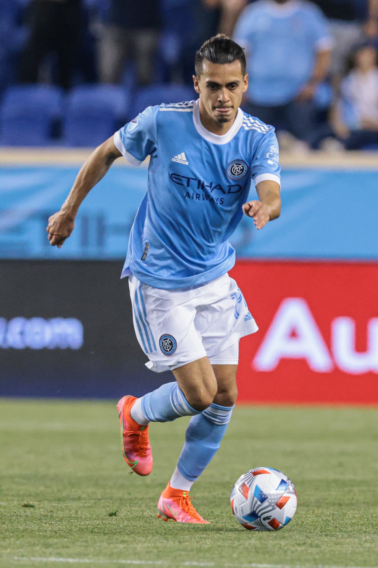 El triunfo más resonante del fin de semana fue el 2-1 a domicilio de New York City FC ante LAFC. Jesús Medina fue uno de los goleadores del conjunto celeste.
<br>