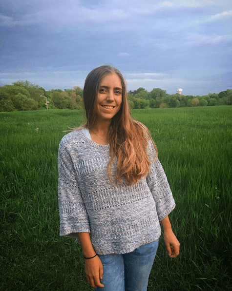 Su carrera la comenzó en los campos de su natal Puente San Miguel, en la municipalidad de Reocín.
