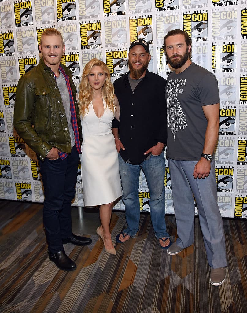 Rganar llevó a su pueblo a conquistar nuevas tierras ya a saquear tesoros alrededor del mundo.
<br>