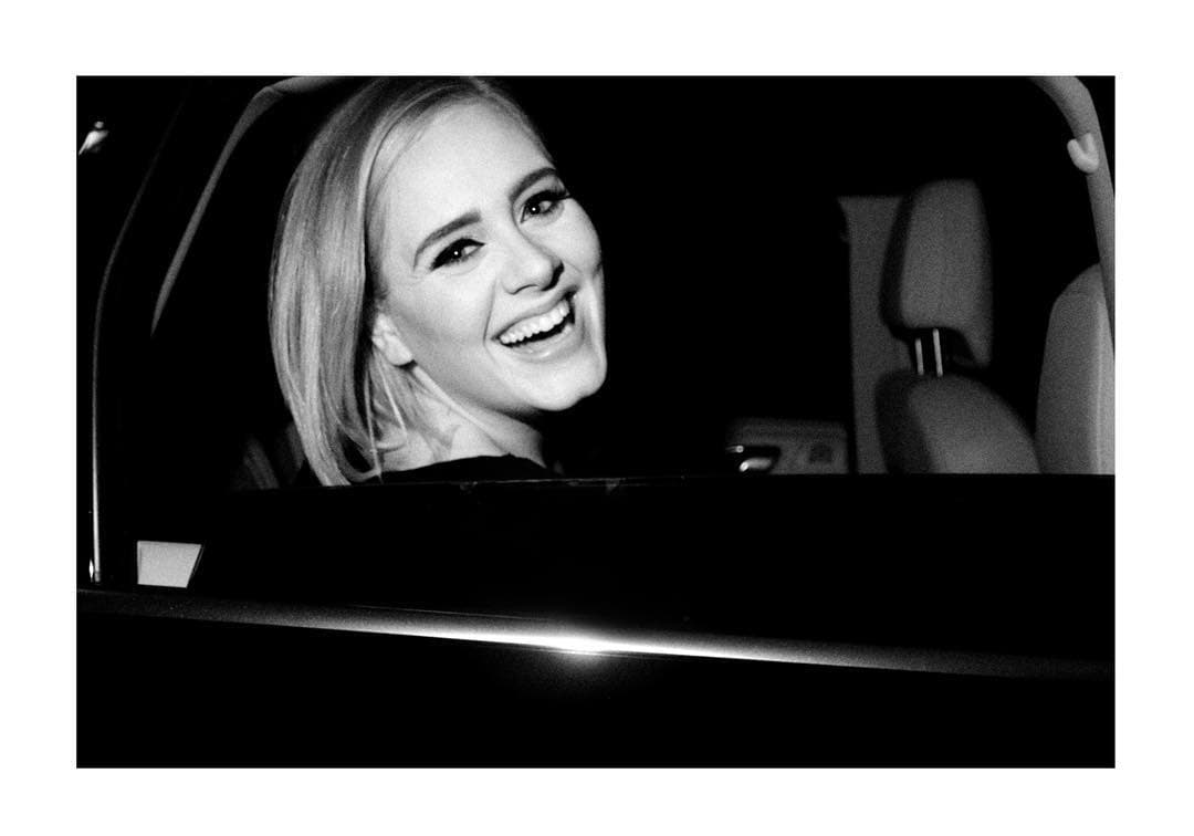 Se produce después de que Adele generó especulaciones de que había nueva música en camino.