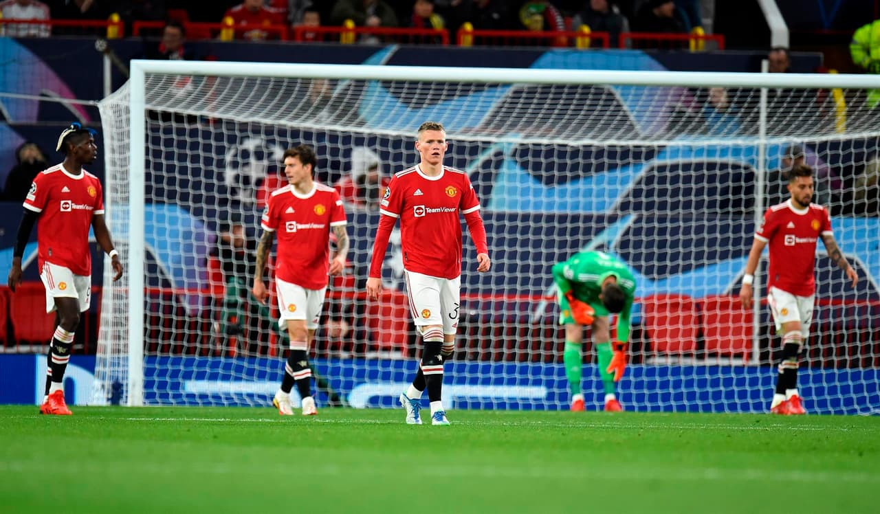 Manchester United se impone al Villarreal 2-1 en la fase de grupos en la UEFA Champions League. Paco Alcácer inauguró marcardor al 53’, sin embargo Alex Telles de los ‘Red Devils’ logra igualar el marcador al 60’ del encuentro, pero Cristiano Ronaldo apareció para darle el triunfo a la escuadra inglesa.