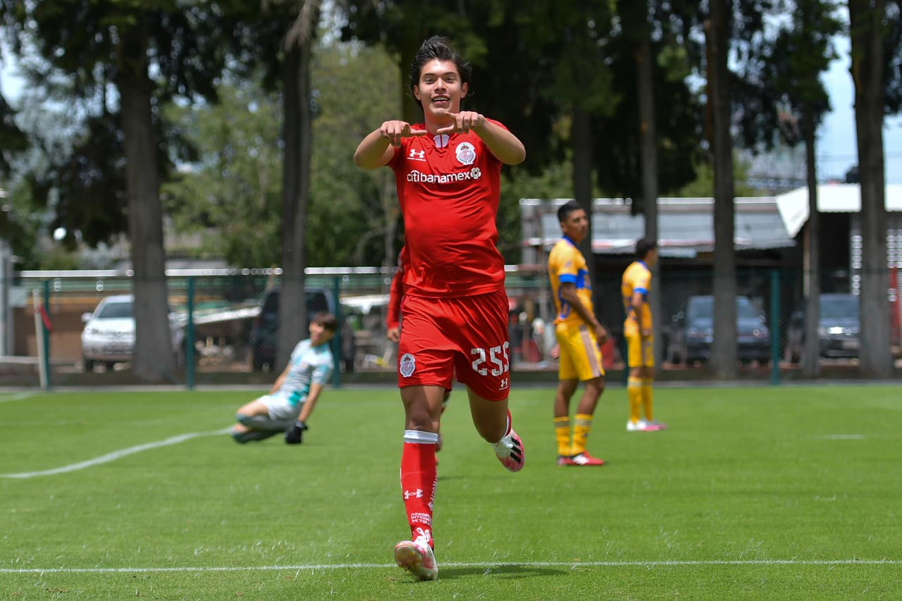Mexicano ex del Toluca se pone a prueba con Olympique de Lyon