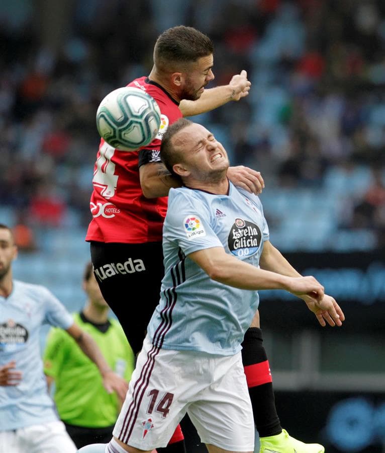 Celta de Vigo no puede con un Mallorca que se queda con 10 hombres al minuto 78 y el partido termina en empate, por lo que cada equipo se lleva un punto a casa. Araujo presente los 90 minutos.