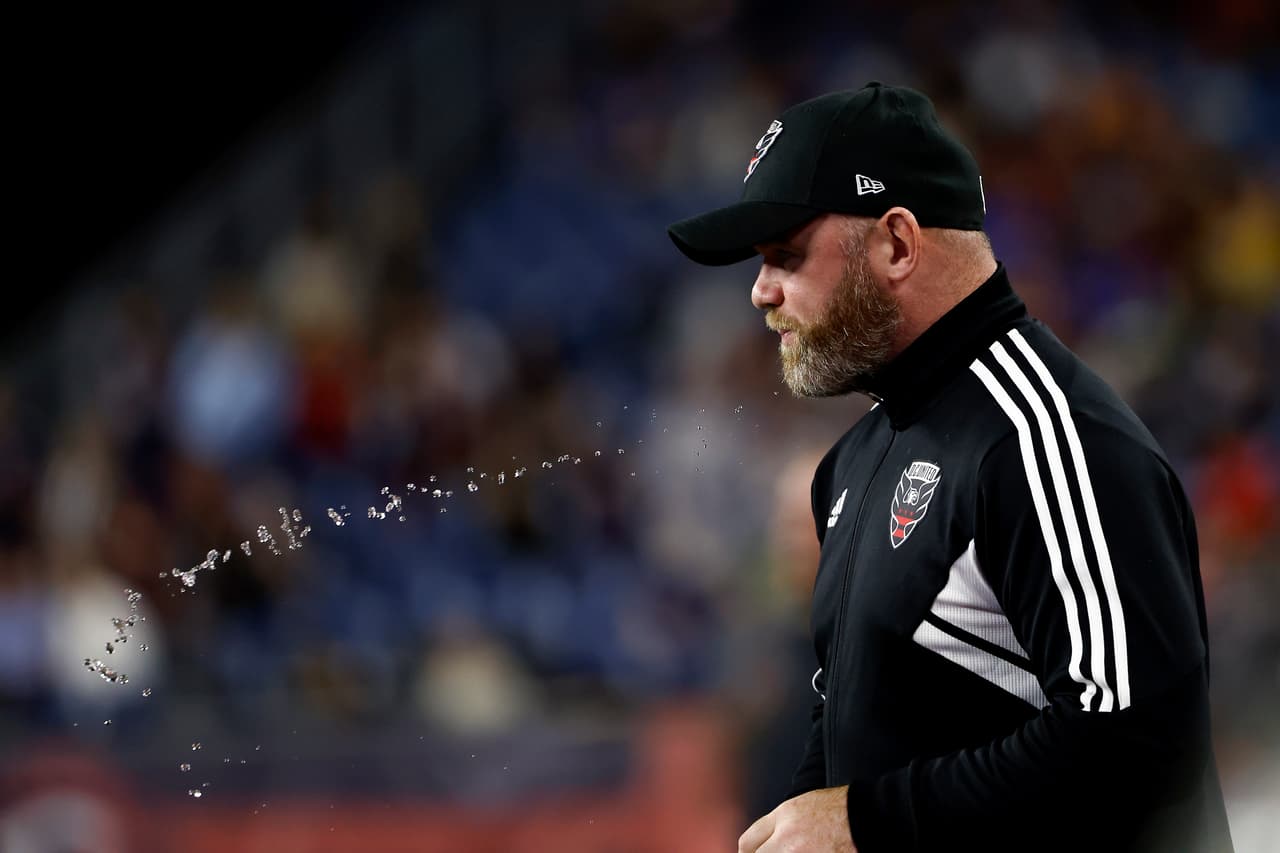 Dura noche para Wayne Rooney y D.C. United, que cayeron 1-0 en su visita a New England Revolution.
<br>