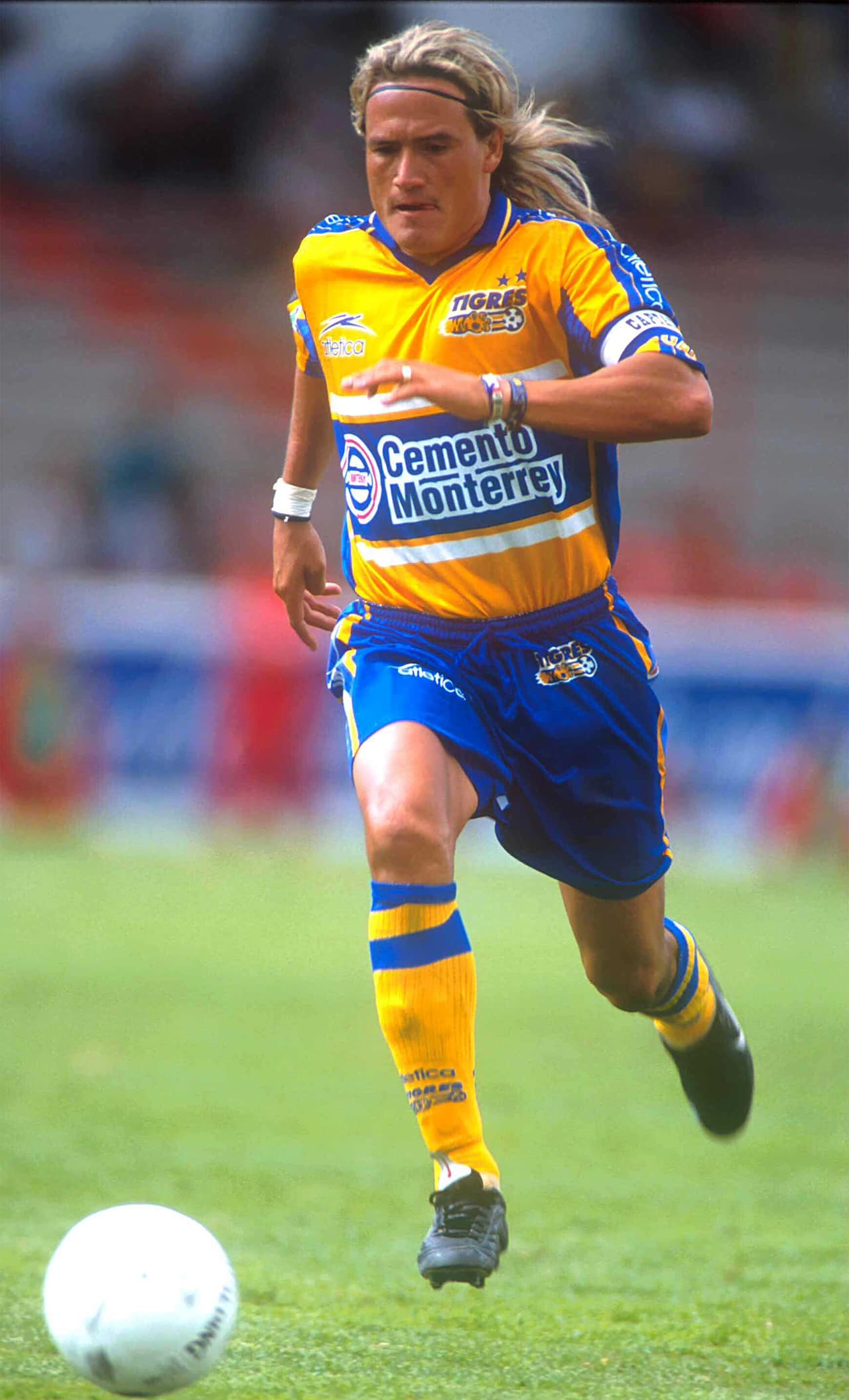 Es más conocido su paso por los Tigres, incluso después de que brillara en el Mundial Francia 98.