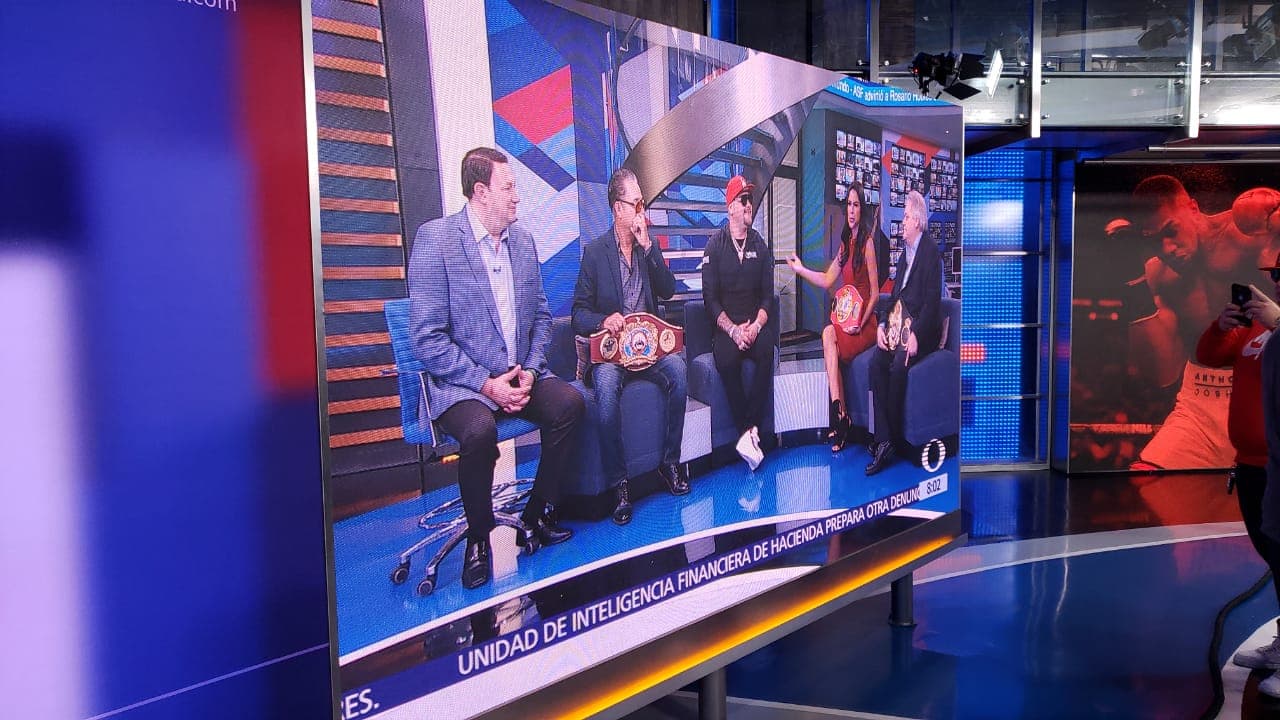 Andy Ruiz visitó las instalaciones de TUDN para platicar sobre su revancha ante Anthony Joshua.