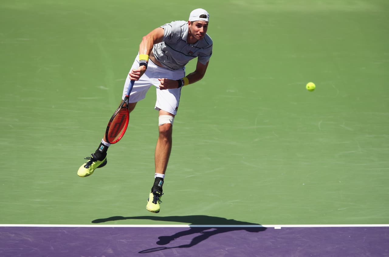 A punta de aces, Isner mantuvo a raya a Del Potro, quien poco pudo hacer con las 140 millas por hora que el norteamericano le imprimió a sus saques.