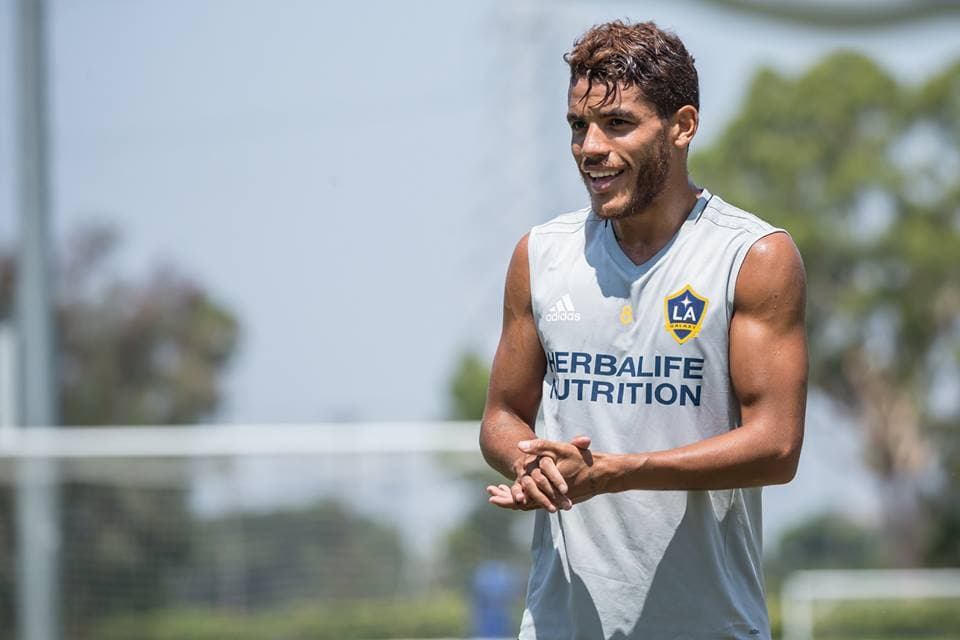 Jonathan dos Santos podría debutar como titular ante la afición de LA Galaxy este sábado