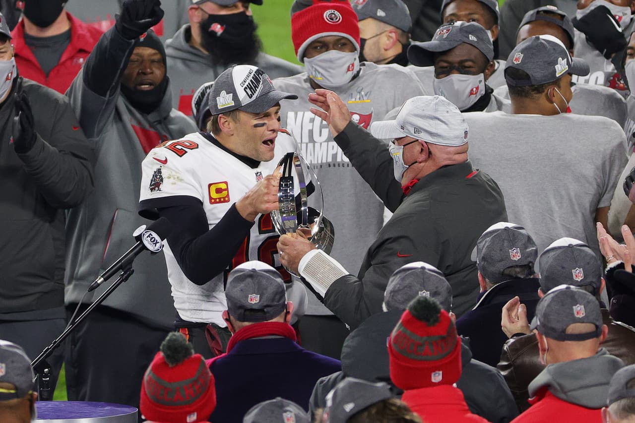 Bruce Arians planea ganar dos títulos Vince Lombardi