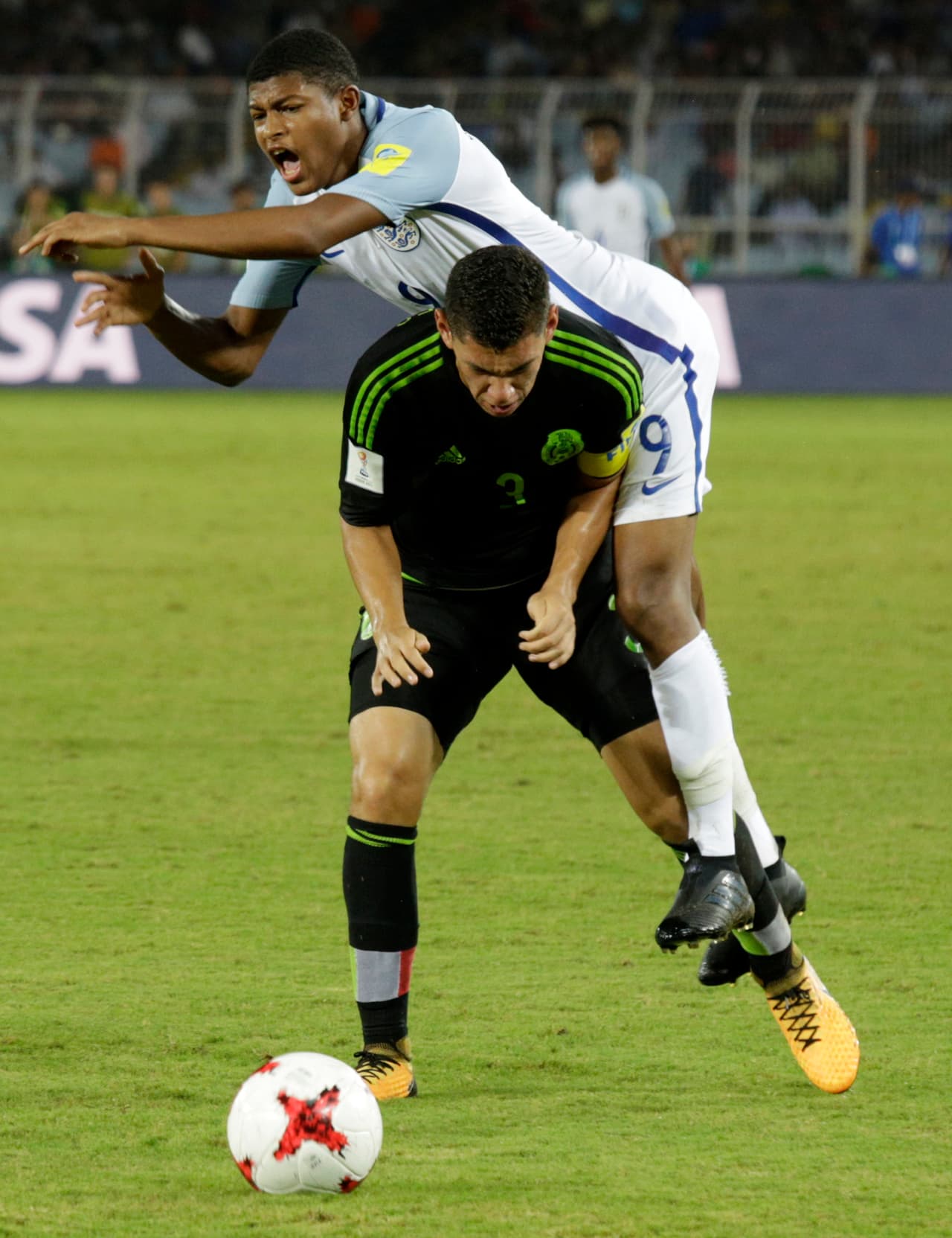 México tendrá que sobreponerse en la última fecha contra Chile, con la obligación de una victoria que lo ponga en los octavos de final del Mundial Sub-17 en India.