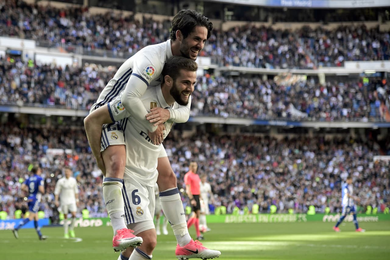 Real Madrid golea y se afianza en a la cima de España
